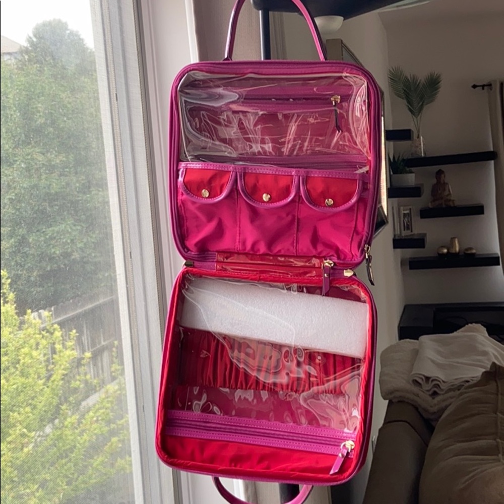 Toiletry makeup case bag for travel